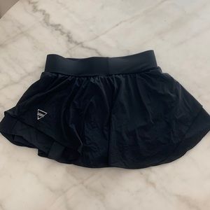 Skorts with multiple layers, it looks like a mini skirt.